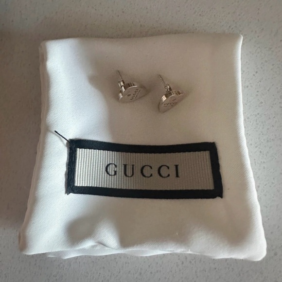Gucci Silver Heart Logo Stud Earrings - Picture 6 of 12